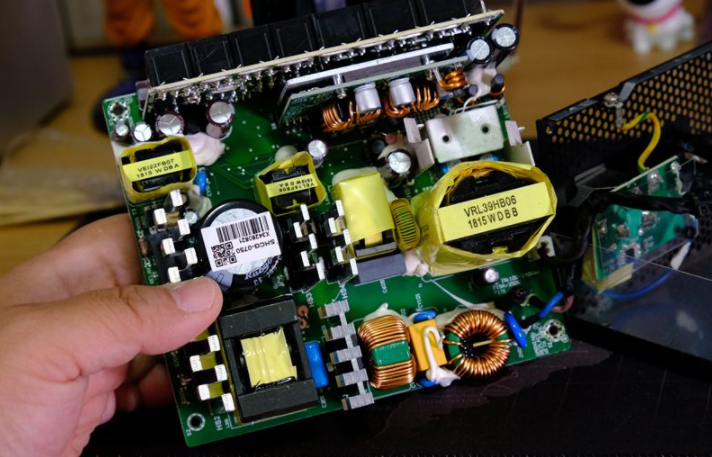 PCB電路板選擇安規(guī)電容器 PCB電路板選擇安規(guī)電容器